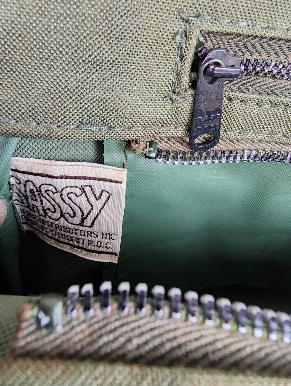 VTG Sassy Olive Canvas Shoulder Bag  Women's Tote Suede Zip Utility Wood - Picture 5 of 11